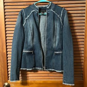 Jean jacket with accent